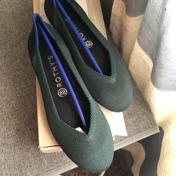 Shoes - Rothy’s emerald flats size 9
